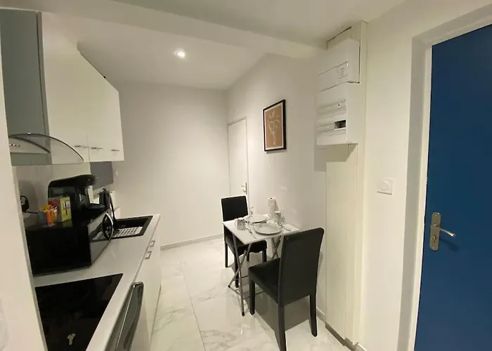 Des Celestins - Le Douze - Centre * Vichy